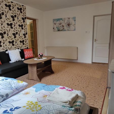 Апартаменты Era Apartman Харканы Экстерьер фото