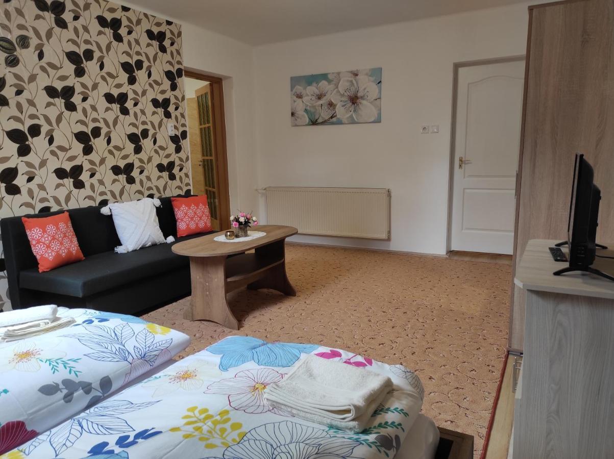 Апартаменты Era Apartman Харканы Экстерьер фото