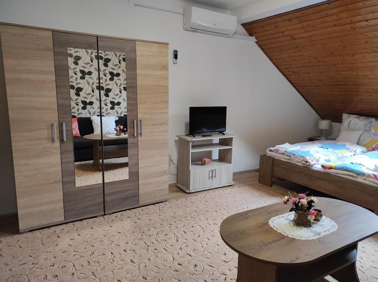 Апартаменты Era Apartman Харканы Экстерьер фото